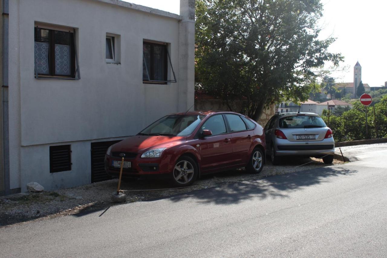 Apartments By The Sea Gradac, Makarska - 6661 Gradac  Bagian luar foto