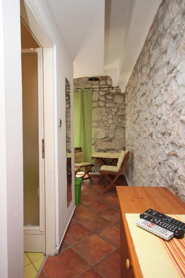 Apartments By The Sea Gradac, Makarska - 6661 Gradac  Bagian luar foto
