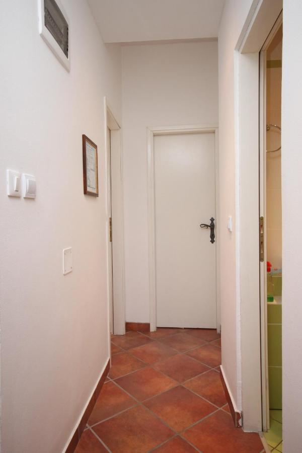 Apartments By The Sea Gradac, Makarska - 6661 Gradac  Bagian luar foto