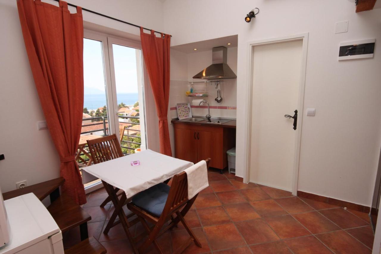 Apartments By The Sea Gradac, Makarska - 6661 Gradac  Bagian luar foto