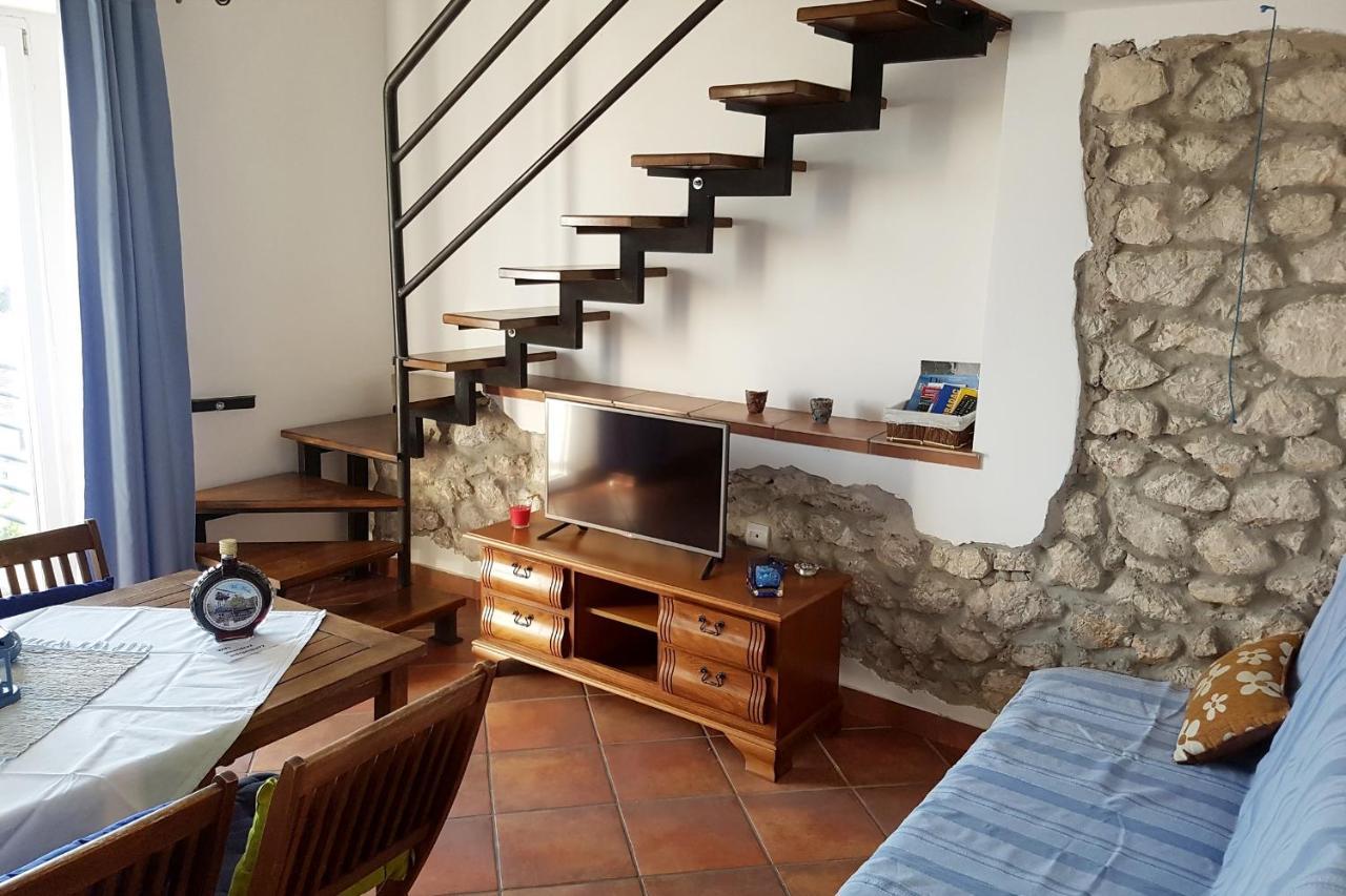 Apartments By The Sea Gradac, Makarska - 6661 Gradac  Bagian luar foto