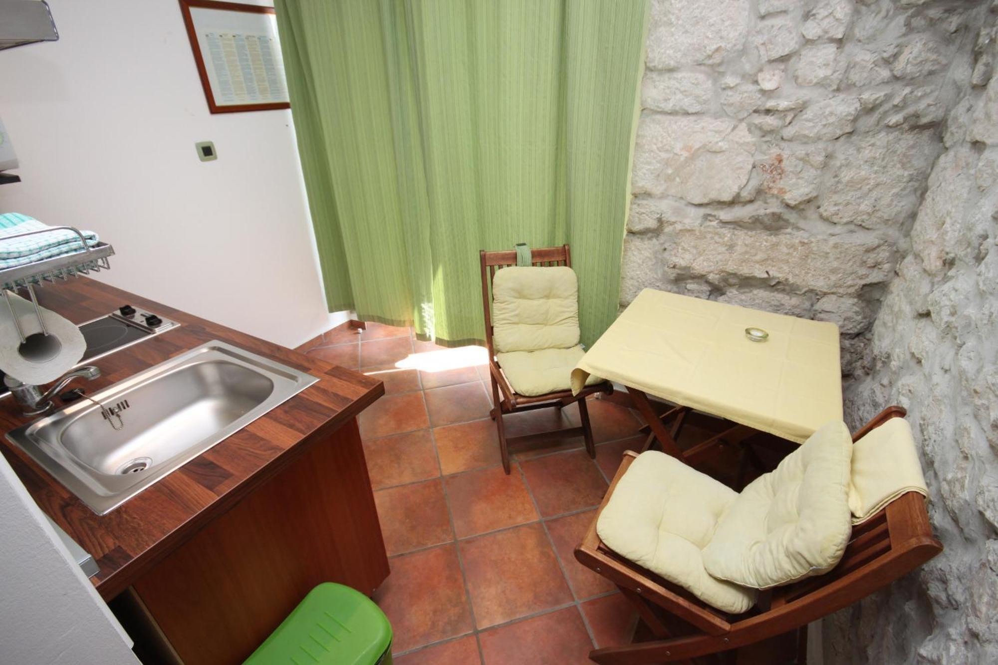 Apartments By The Sea Gradac, Makarska - 6661 Gradac  Ruang foto