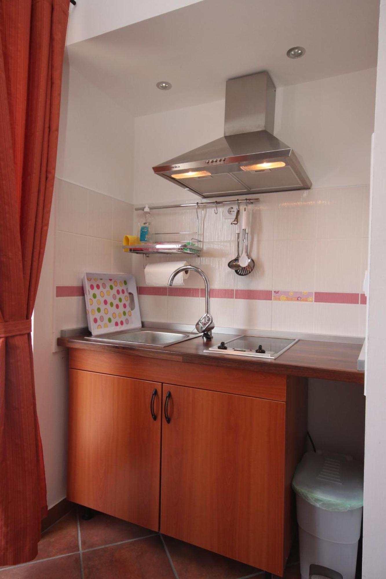 Apartments By The Sea Gradac, Makarska - 6661 Gradac  Ruang foto